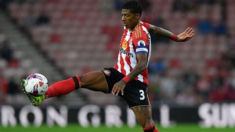 Van Aanholt cleared for return to action