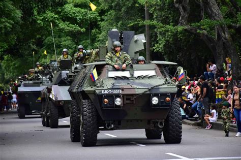 Cucuteños asistieron masivamente al desfile militar en conmemoración de