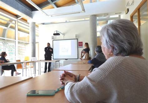 Villanueva De La Ca Ada La Polic A Local Imparte Una Charla A Los