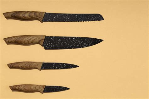 Best Damascus Kitchen Knife Set for Home Cooks 2023