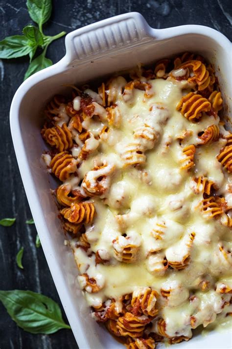 Low Carb & Keto Cheesy Pasta Bake - gnom-gnom