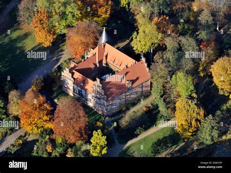 Luftaufnahme Schloss Bergedorf Schloss Den Schlossgarten Im Herbst