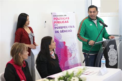 Encabeza Alcalde Graduación De Diplomado De Políticas Públicas Con