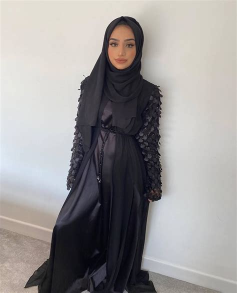 Latest Dubai Style Black Abayas Zahrah Rose Abayas Fashion Black