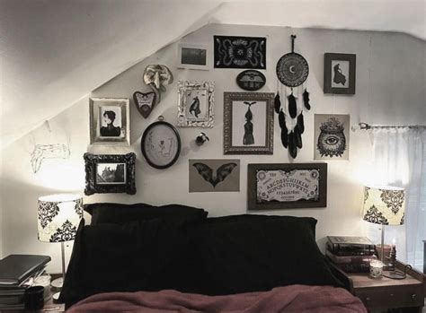 34 Amazing Witchy Apartment Bedroom Design Apartment Bedroom Design Apartment Decor Bedroom