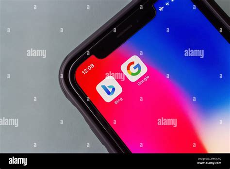 Icônes Microsoft Bing et Google sur iPhone En février 2023 Microsoft