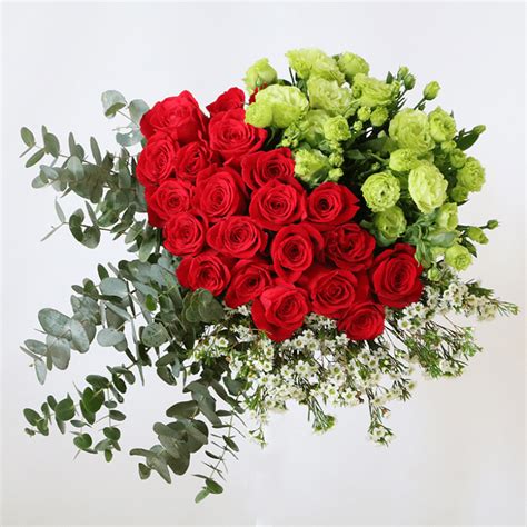 Antoinette Red Rose Bouquet Flowers Plaza Hollandi