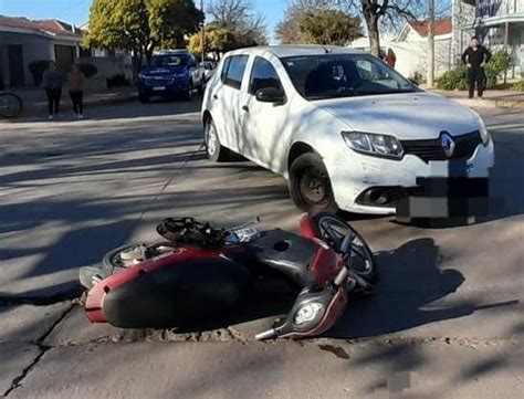 Arroyito Dos Accidentes Que Involucraron A Dos Motocicletas