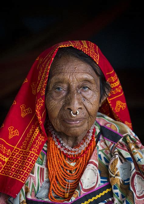 Panama San Blas Islands Mamitupu ~ Portrait Of An Old Kuna Tribe Woman Kuna Photos Du