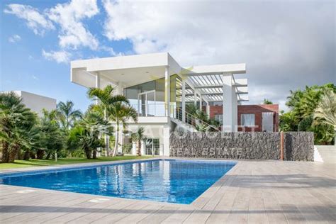 Luxury Real Estate in Tenerife (island) - LuxuryEstate.com