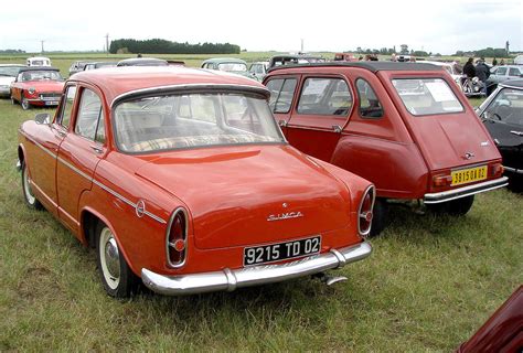 Citroen Dyane Et Simca P Rouges Exposition De Quivi Res Flickr