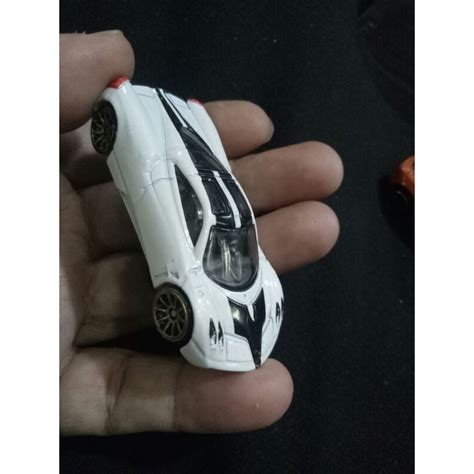 Hot Wheels PAGANI HUAYRA LAMBORGHINI AVENTADOR J ALFA ROMEO C COMPETOZIONE Shopee Malaysia