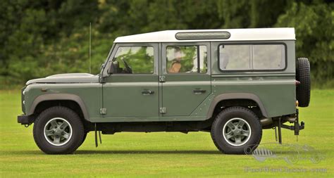 Car Land Rover Defender 110 2 4 Tdci County Station Wagon 4wd Euro 4