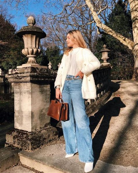 Calça wide leg características como usar e looks para se inspirar