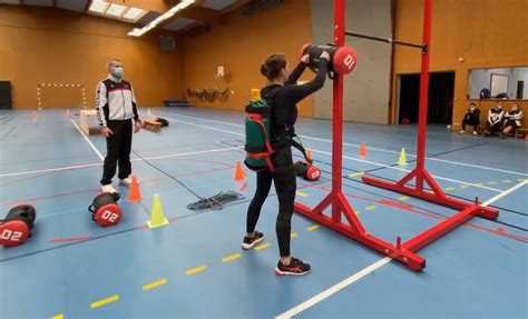 Pr Parez Les Pompiers Au Parcours Professionnel Adapt Sdis