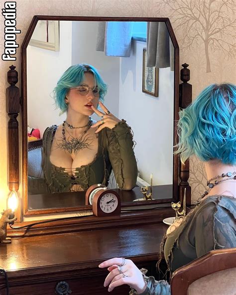 Lyra Crow Nude OnlyFans Leaks - Photo #9002400 - Fapopedia