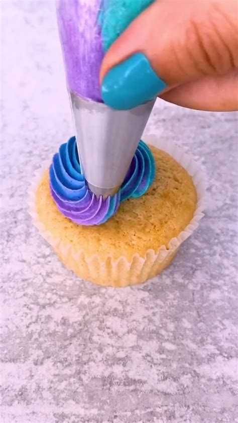 Cupcake Decorating Ideas Cupcake Decorating Tips Cake Decorating Designs Cupcake Cake Designs