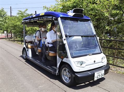 運転手なしの自動運転始まる 福井で全国初 高知新聞