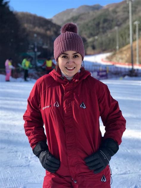 Tante Ernie Seksi Pakai Bikini Vicky Prasetyo Kirim Rayuan Maut ShowBiz Liputan