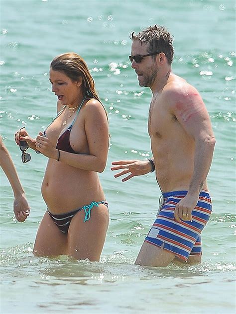 Blake Lively In Bikini Shows Her Baby Bump At Beach
