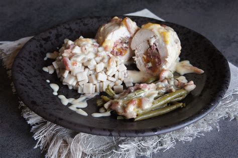 Roul S De Poulet Farcis Aux Lardons Fum S Et Aux Fruits Secs Recette