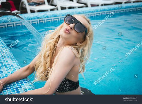 Elegant Sexy Girl Black Bikini On Stock Photo 666193045 Shutterstock
