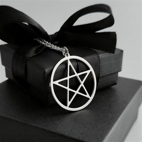 Pentagram Necklace - Etsy