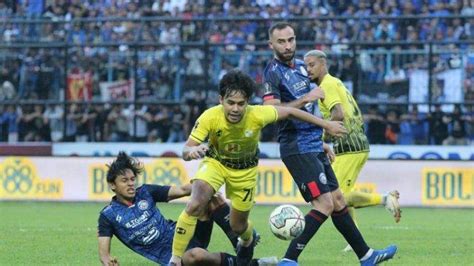 Lewat Drama Adu Penalti Arema FC Melaju Ke Semifinal Piala Presiden