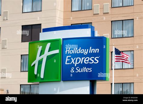 The New Holiday Inn Logo Sign 2010 Stock Photo Alamy