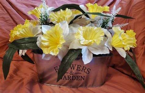 Daffodil Flower Arrangement - Etsy