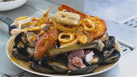 La Zuppa Di Cozze Assunta La Regina Del Mare YouTube