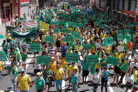 Em Protesto Baixa Ades O Manifestantes Defendem Lava Jato E