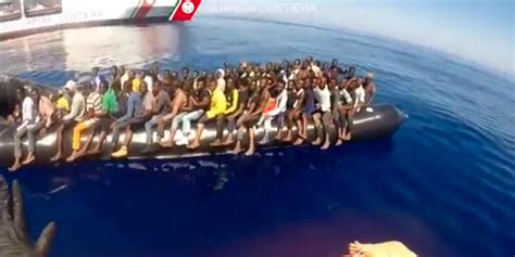 Migranti Salvati In 1300 Nel Canale Di Sicilia Giornale Di Sicilia