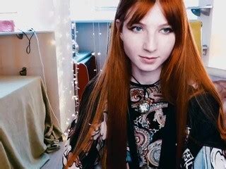 Allie Snow Nude On Webcam In Her Live Sex Chat SexyPussy