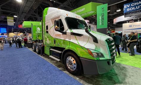 Hyliion Launches Improved Hybrid Truck Powertrain, All-Electric ...