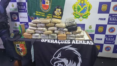 Base Arpão Dupla é Presa Com 50 Quilos De Skunk Durante Abordagem A