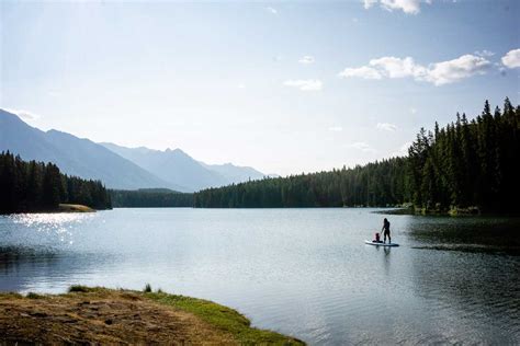 8 Things to do at Johnson Lake in Banff - Travel Banff Canada