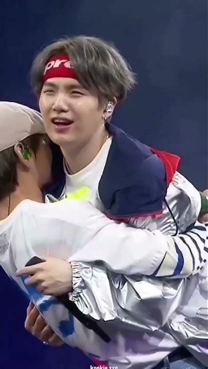 Taehyung Hugging Yoongi 🥺🥺💜💜 Taegi Shorts Bts Youtube