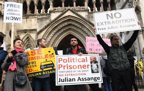 Australian lawmakers meet US envoy to seek release of Julian Assange