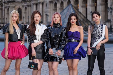 K-Pop Bands on Front Rows at Fashion Week: Best Photos – Footwear News