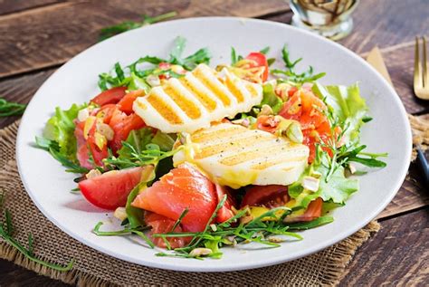 Premium Photo Grilled Halloumi Cheese Salad With Salt Salmon