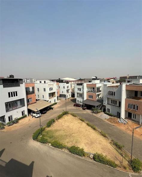 For Sale 4 Bedroom Terrace Duplex Corner Unit 1 Room Bq Kado