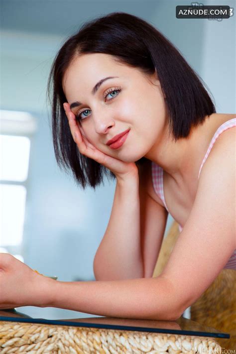 Alin Luxe Sexy And Nude Photoshoot Posing Her Luscious Pussy Butt And Tits AZNude