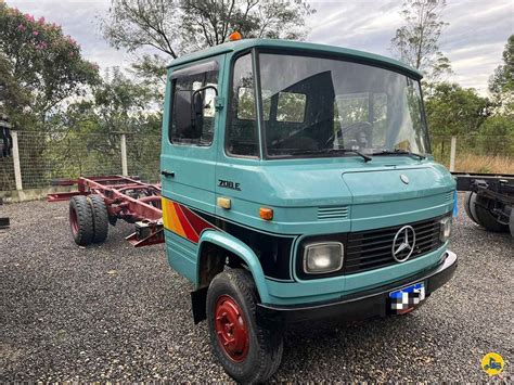 Caminhao Mercedes benz usado à venda em Orleans Santa catarina SC