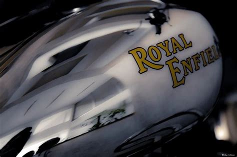 Royal Enfeild Motorcycle Petrol Tanks At Best Price In New Delhi