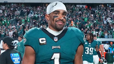 Eagles Jalen Hurts Addresses Heated Exchange With A J Brown In Week