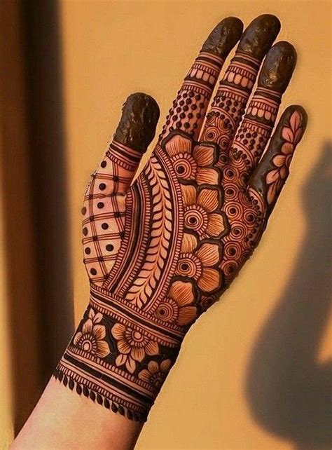 Beautiful And Pretty Tattoo Mehndi Designs For Brides