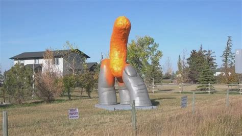 Cheetos Installed A 17 Foot Tall Statue Of A Cheeto Dust Covered Hand