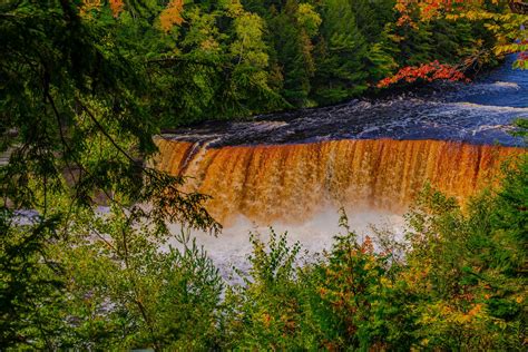 Tahquamenon Upper Falls, USA