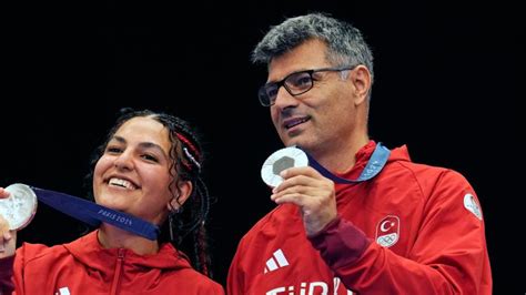 Yusuf Dikeç Turkish shooter who won medal with Olympics style